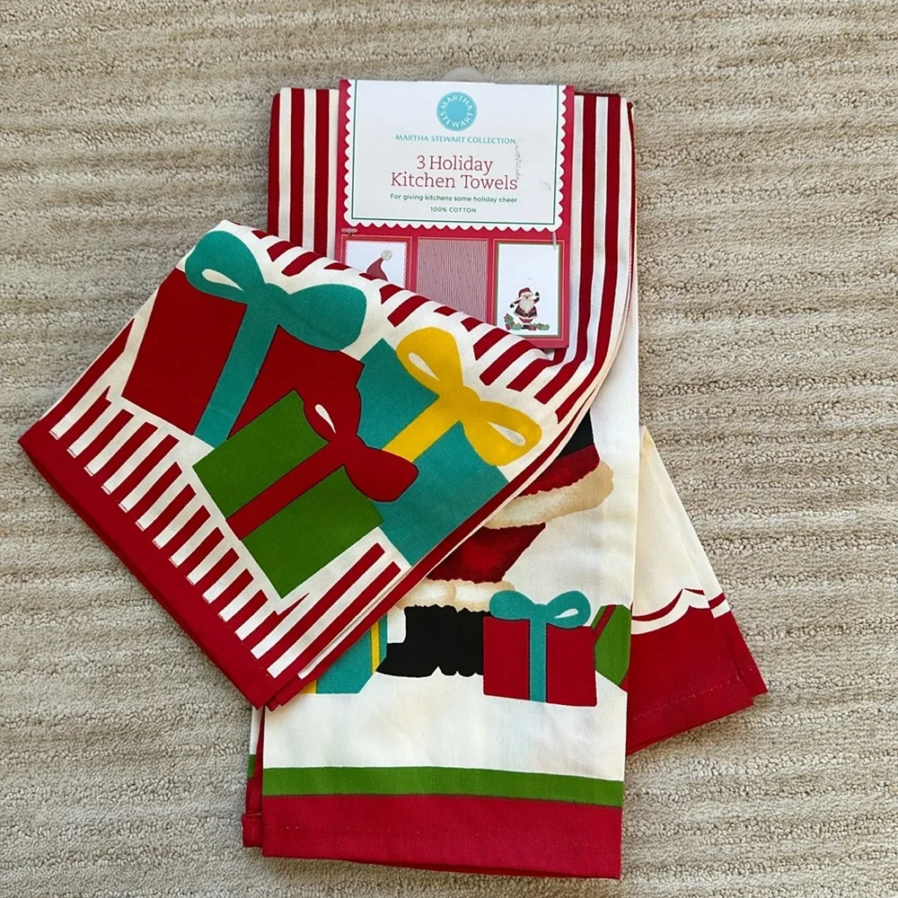 NWT Martha Stewart Collection for Macy’s Set of 3 Holiday Kitchen Towels Santa